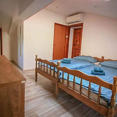 4 Murri - Nearby